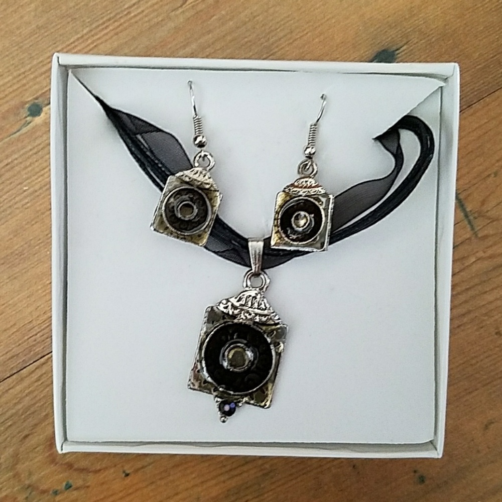 New Necklace and Earring set